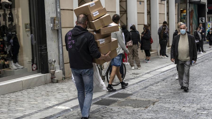 Reabren tiendas minoristas en la mayor parte de Grecia