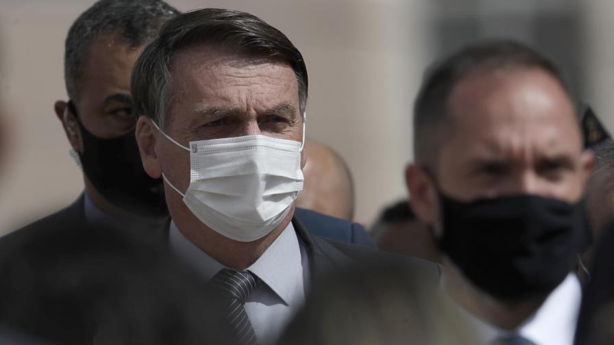 Bolsonaro dice que pudiera desplegar el ejército en Brasil