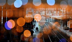 Video | Prosiguen las protestas en transporte de París por reforma de las pensiones