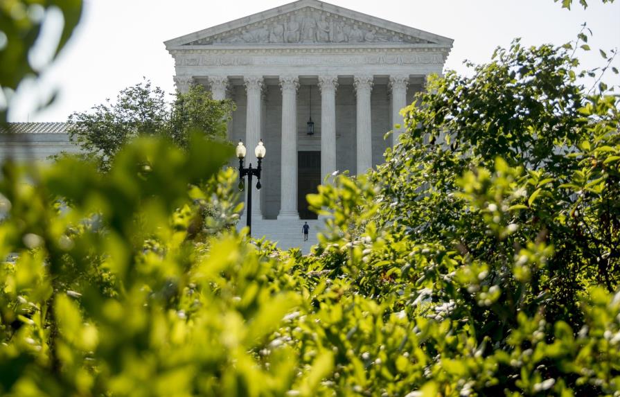 Corte Suprema niega al Congreso datos de impuestos de Trump