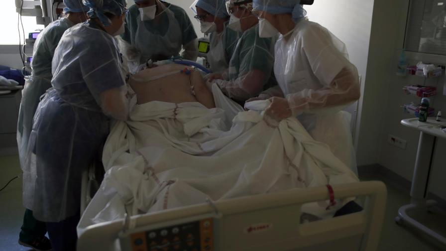 La estrategia francesa contra virus desespera a los médicos