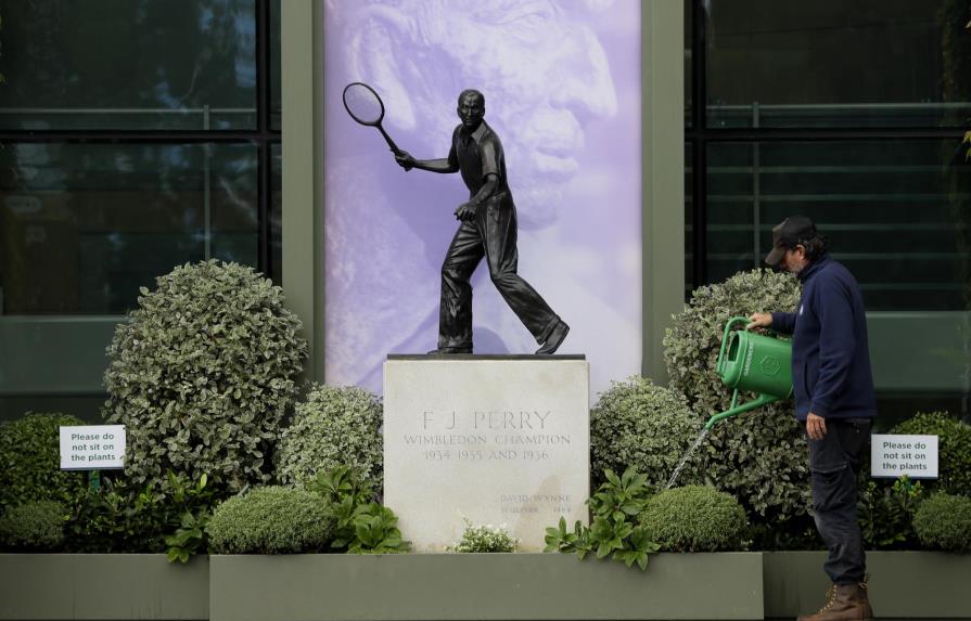 Silencio en el que hubiera sido el primer día de Wimbledon