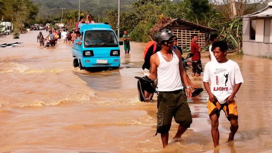 Ascienden a 28 los muertos causados por el tifón Phanfone en Filipinas