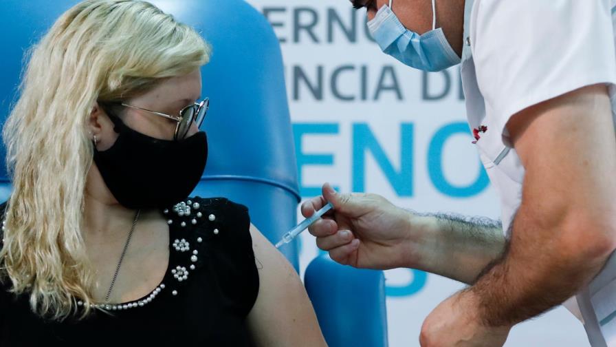 Argentina desecha 400 dosis de vacuna: ¿sabotaje o falla?