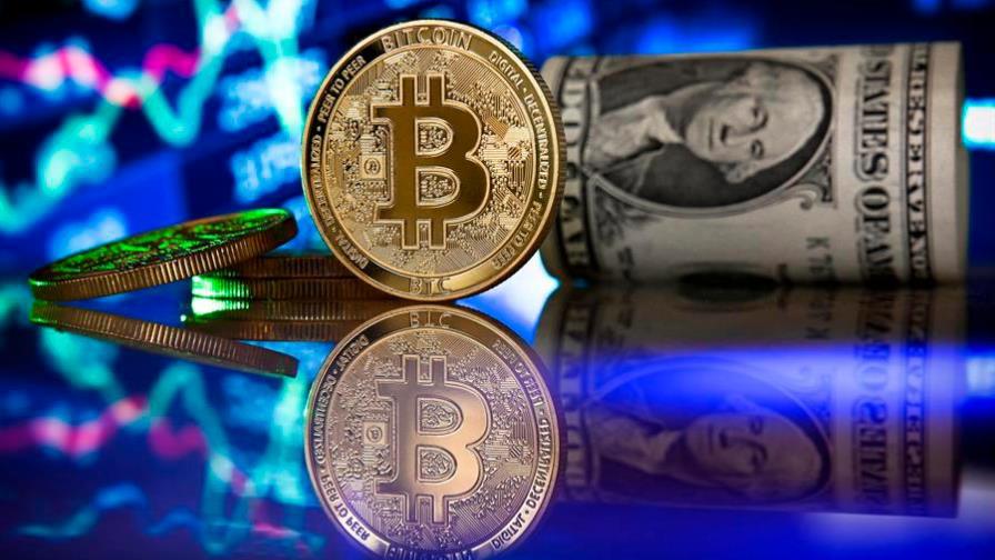 El bitcóin sube más de 4,000 dólares en un día y supera los 38,600 dólares El bitcóin sube más de 4,000 dólares en un día y supera los 38,600 dólares