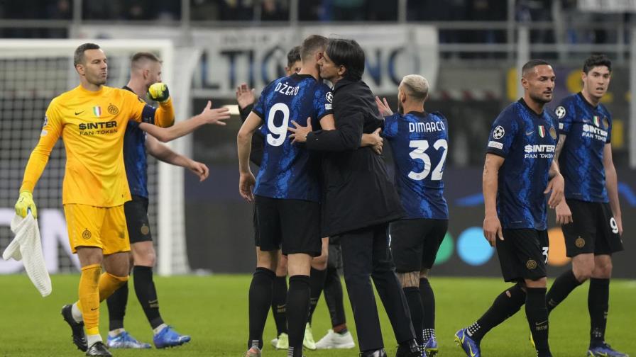 Inter gana 2-0 con goles de Dzeko, acaricia la clasificación