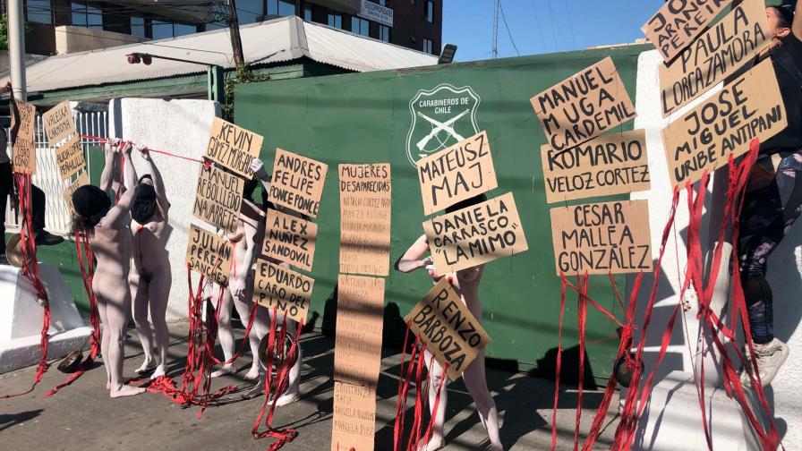 Joven gay abusado en comisaría, rostro de represión a las protestas en Chile