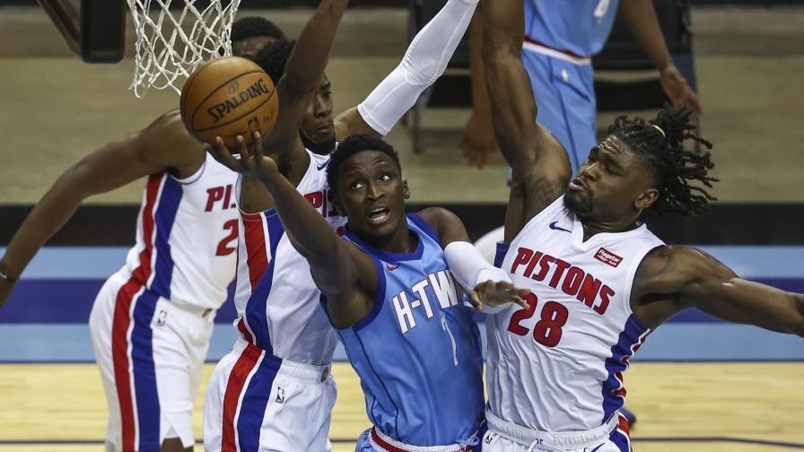 Pistons propinan 19na derrota consecutiva a Rockets