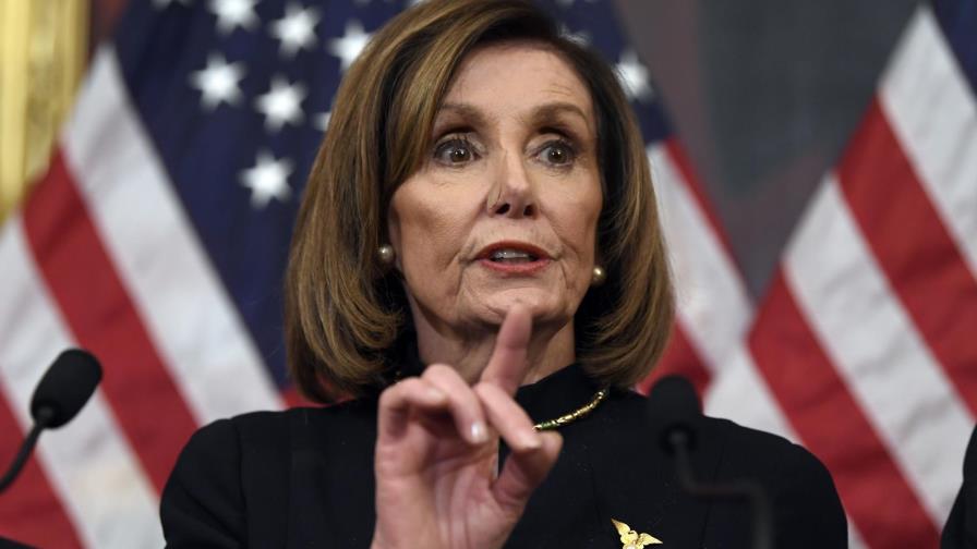 Pelosi genera confusión sobre juicio político a Trump