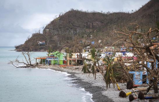 Huracán lota y lluvias dejan 61.000 damnificados en Colombia