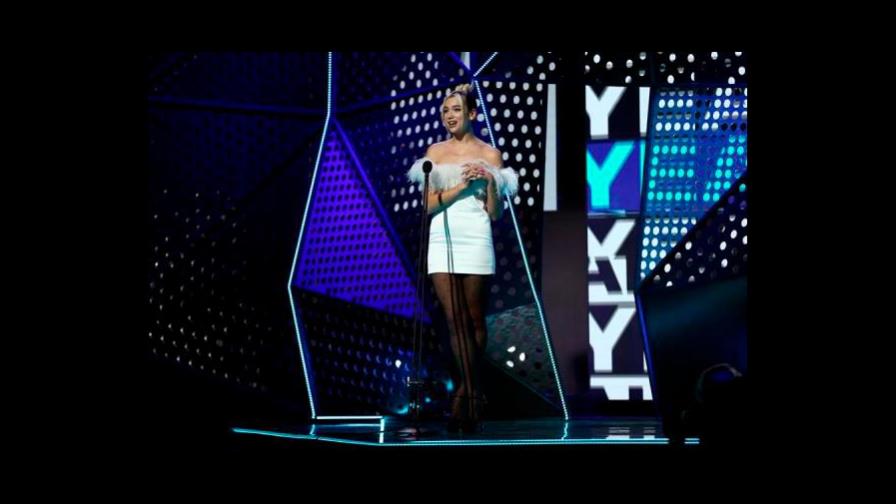 Dua Lipa, Chris Martin y otros lanzan un tema benéfico contra el covid-19