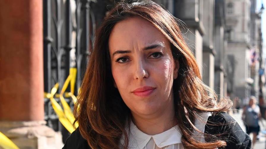 La pareja de Assange acusa a EE.UU. de prolongar arbitrariamente su detención