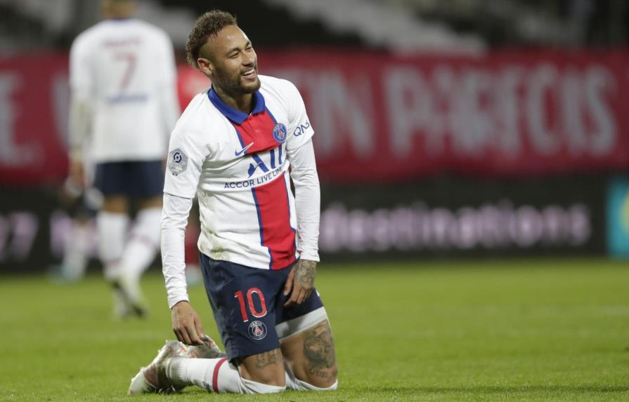 Neymar afirma que las acusaciones de Nike son absurdas y mentirosas