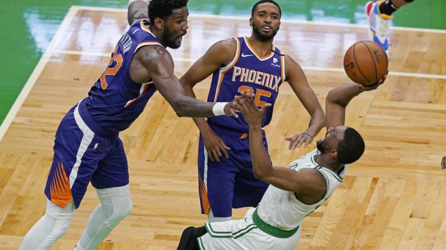Con 32 puntos de Walker, Celtics superan a Suns