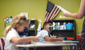 Condados del sur de Florida cierran algunas escuelas tras perder 38,000 alumnos migrantes