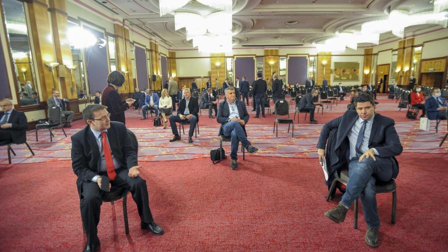 Legisladores croatas sesionan en hotel por daños tras sismo