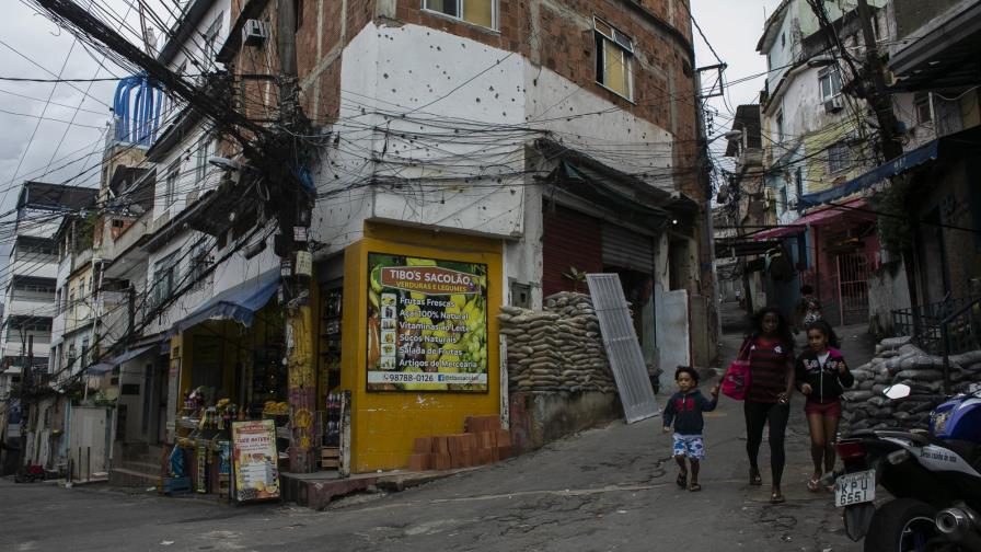 Brasil: Magistrados piden revisión tras redada mortal en Río