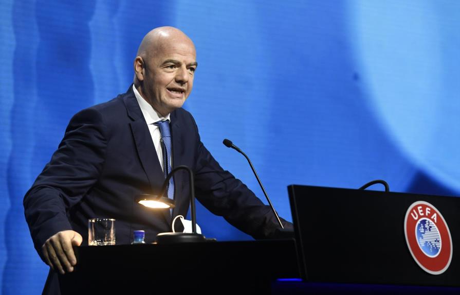 La FIFA quiere replantear calendarios y competiciones