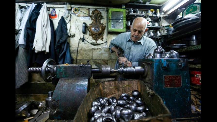 La población iraní, entre malas noticias y un día a día deprimente La población iraní, entre malas noticias y un día a día deprimente