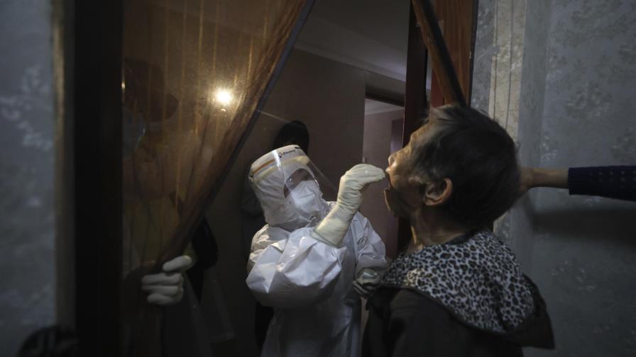 China cumple un mes sin reportar muertes por COVID-19