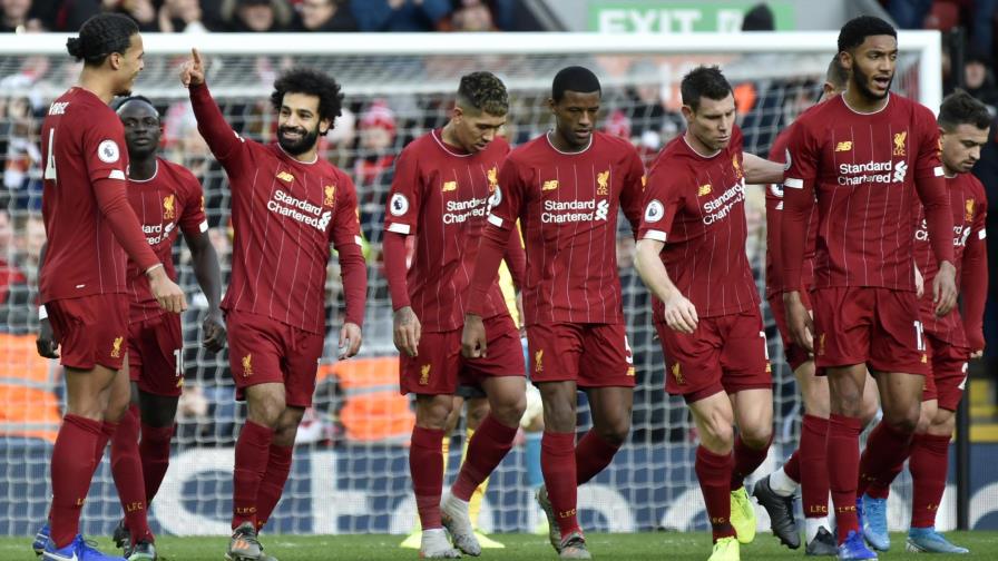 Con goles de Salah, Liverpool despacha a Watford