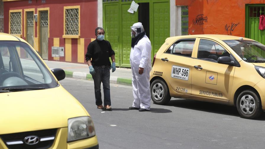 Cientos de habitantes de Galápagos no pueden volver a casa Cientos de habitantes de Galápagos no pueden volver a casa