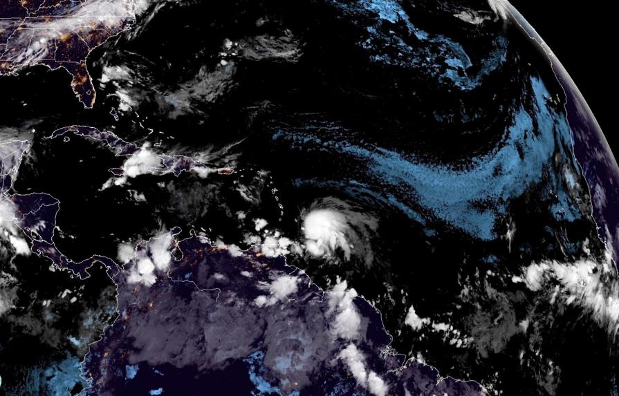 Onamet emite aviso de huracán desde San Cristóbal hasta Pedernales; Elsa llegará este sábado 