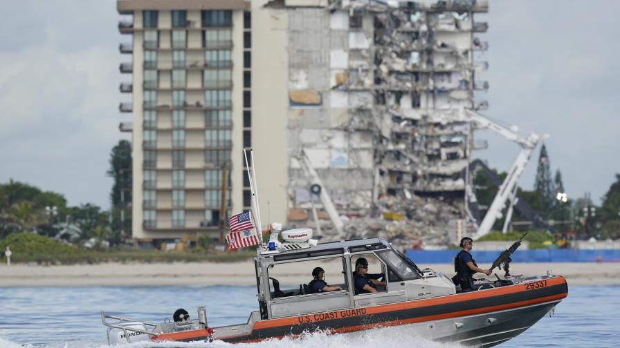 Nueva cifra de desaparecidos en edificio caído en Florida