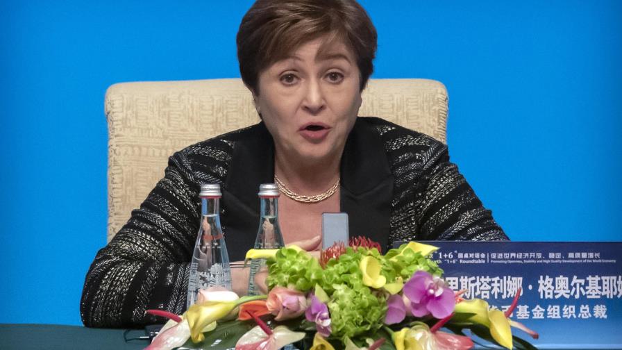 Jefa del FMI promete más medidas para proteger datos