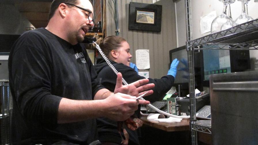 Comunidad rescata a pizzería de Nueva Jersey