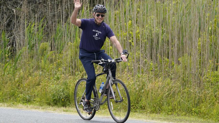 Biden ofrece alternativa a republicanos para infraestructura