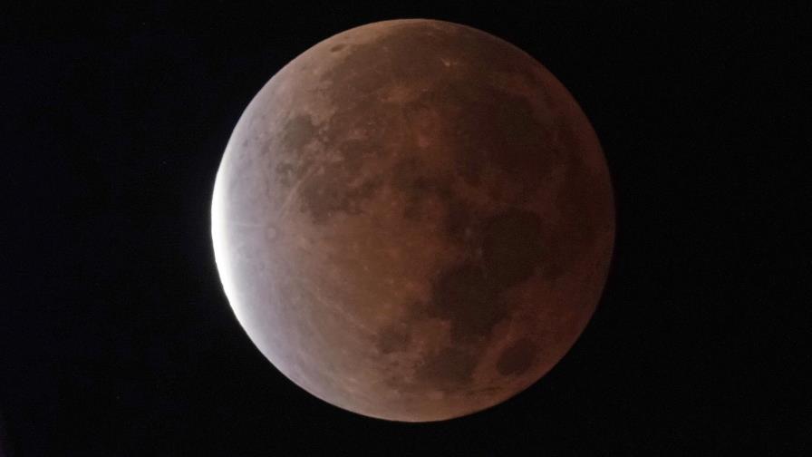 NASA busca ideas para instalar un reactor nuclear en la Luna
