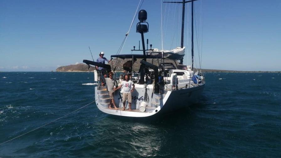 Denuncian embarcación proveniente de Italia busca atracar en Montecristi Denuncian embarcación proveniente de Italia busca atracar en Montecristi