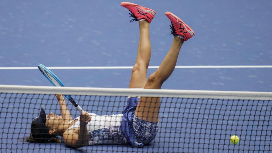 Serena Williams remonta y avanza a semis en el US Open