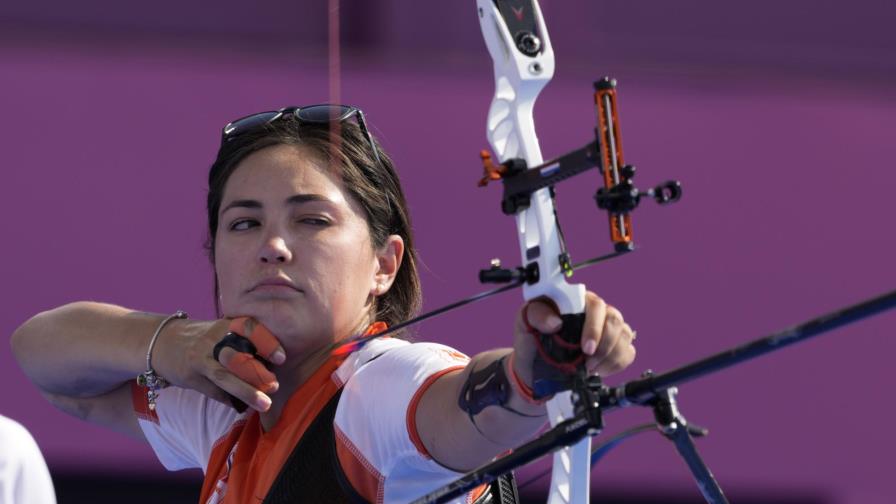 Mexicana Bayardo también subió al podio del tiro con arco