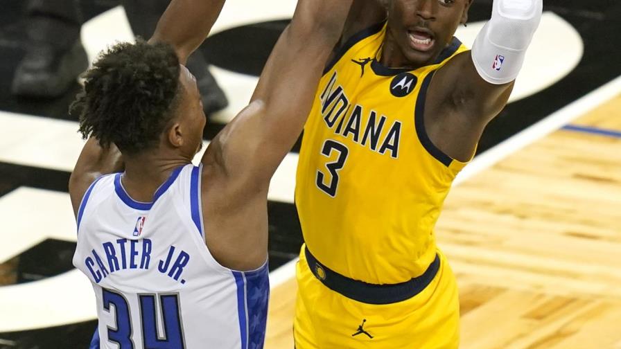 Holiday y Sabonis guían a Pacers a triunfo sobre Magic