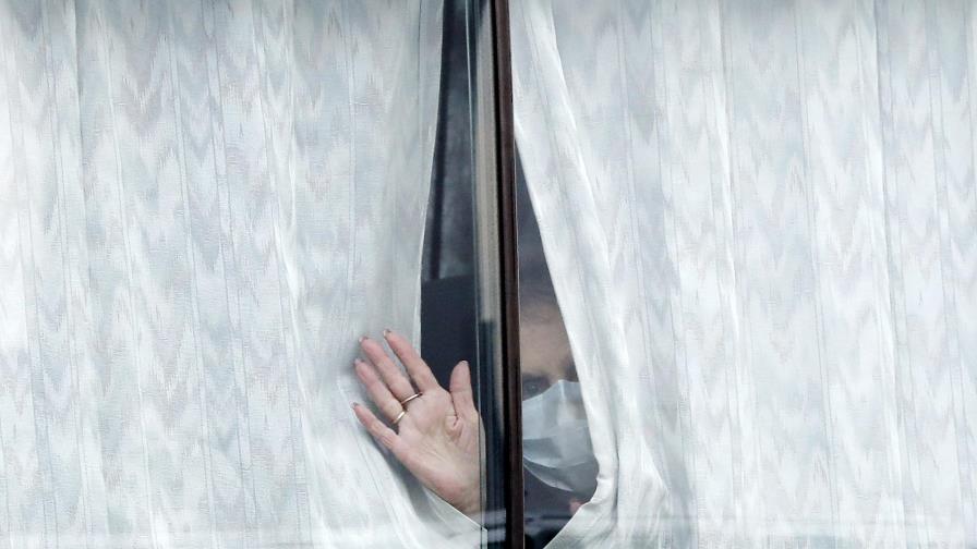 Mueren en Japón pasajeros de crucero infectados por coronavirus