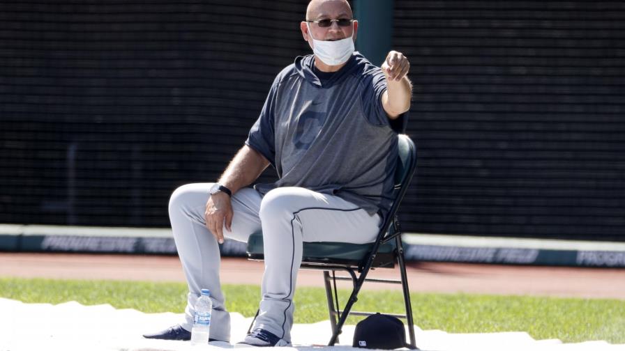 Cleveland aleja a Franmil Reyes por ir a fiesta sin barbijo