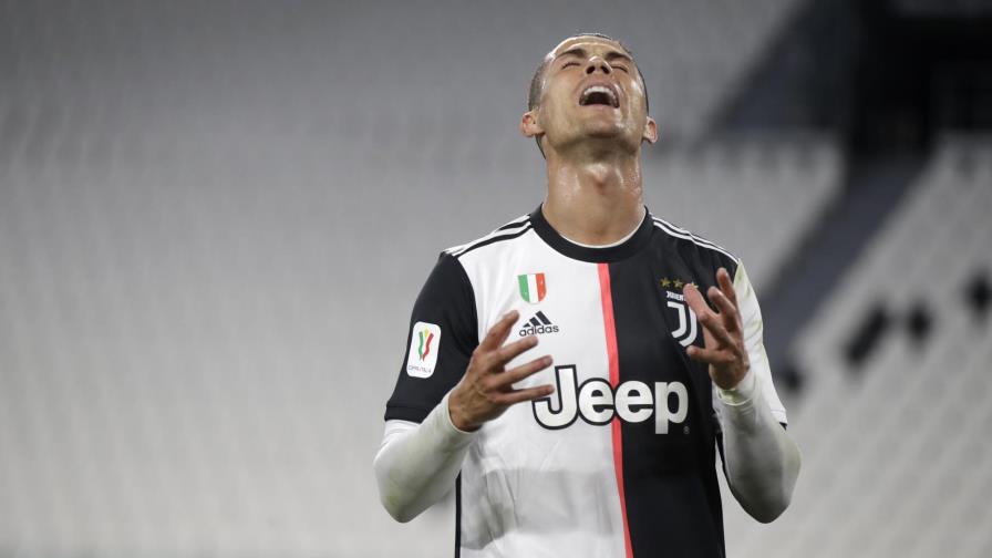 Cristiano, casi en privado, al reanudarse fútbol en Italia Cristiano, casi en privado, al reanudarse fútbol en Italia
