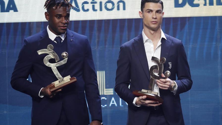 Duván Zapata es nombrado futbolista colombiano del año