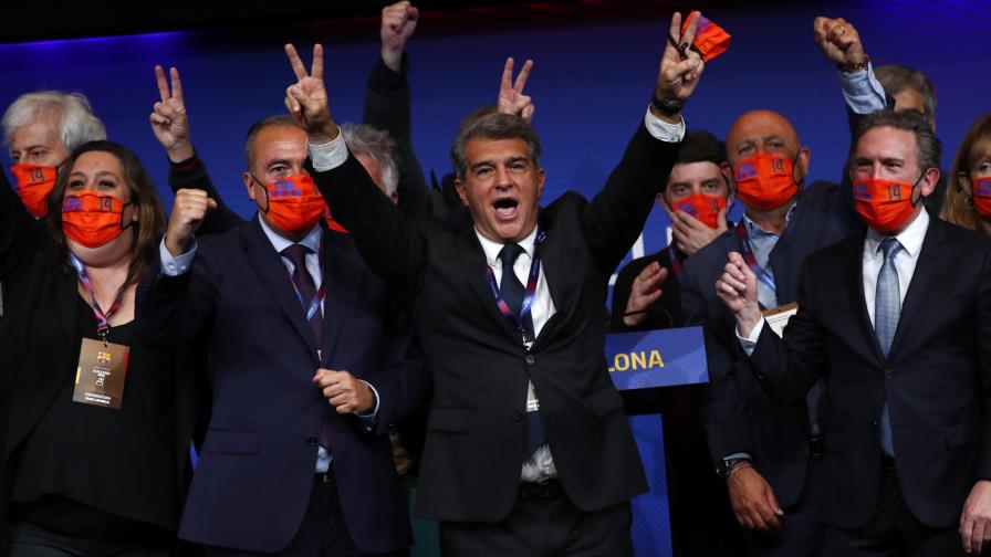 Con Messi presente, Laporta asume presidencia del Barcelona