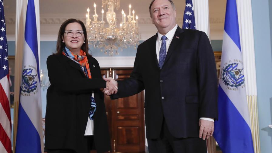 EEUU extiende protecciones para inmigrantes salvadoreños