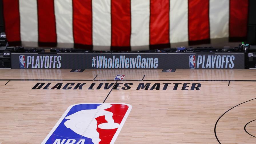 La NBA pospone la jornada de playoffs el jueves, pero reanudará el viernes La NBA pospone la jornada de playoffs el jueves, pero reanudará el viernes