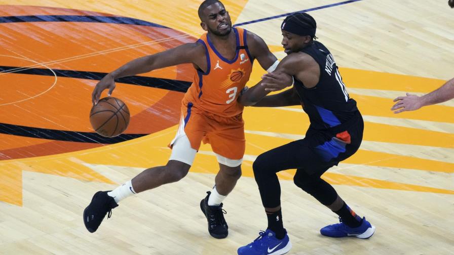 Suns buscan mejor foja de la NBA, superan a Knicks 128-105