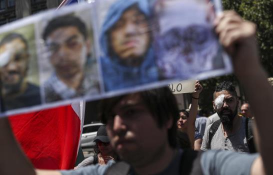 Manifestantes con daño ocular piden justicia en Chile