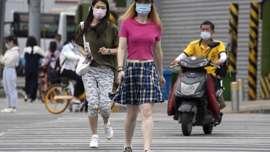 China enfrenta nuevo brote; EEUU debate uso de mascarillas China enfrenta nuevo brote; EEUU debate uso de mascarillas