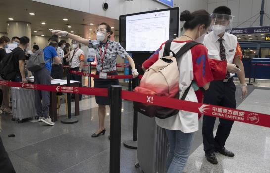 China enfrenta nuevo brote; EEUU debate uso de mascarillas China enfrenta nuevo brote; EEUU debate uso de mascarillas