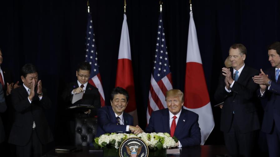 EEUU y Japón firman 1ra etapa de pacto comercial