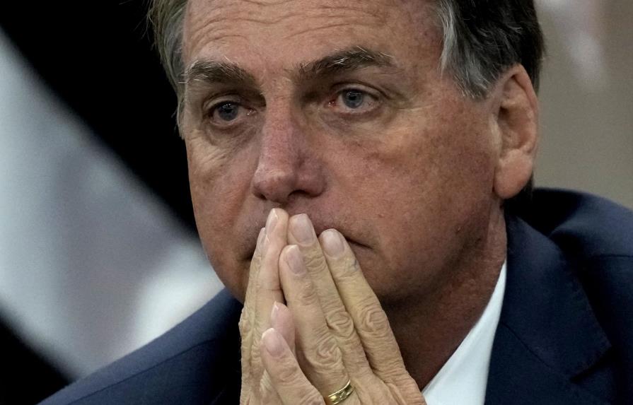 La corte electoral de Brasil toma medidas contra Bolsonaro