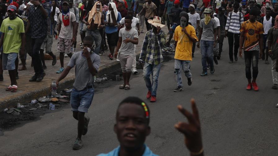 Haití: Se estanca el pulso entre presidente y manifestantes